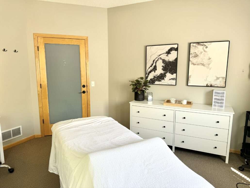 acupuncture treatment room